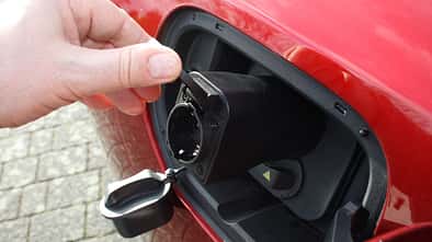 Steckdose an E-Auto 